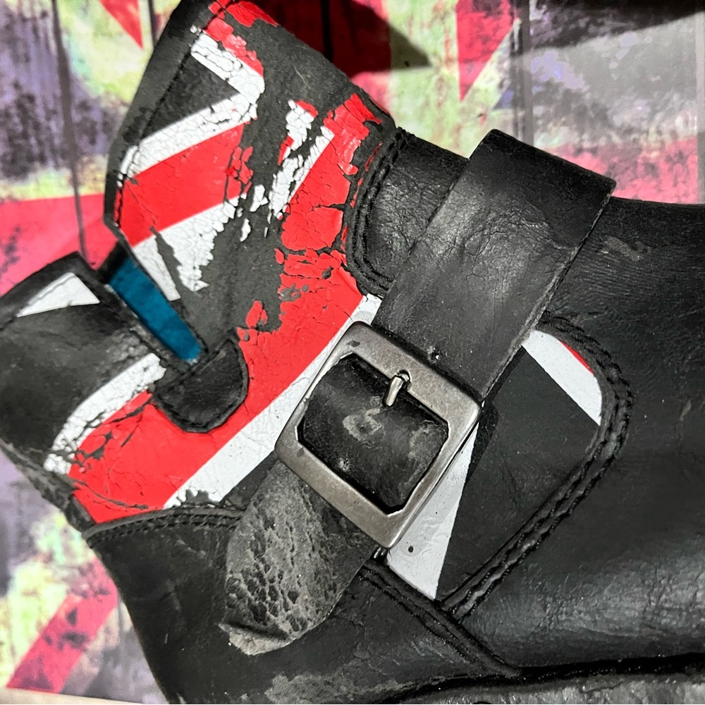 Distressed Moto Boots - Picture 10 of 11